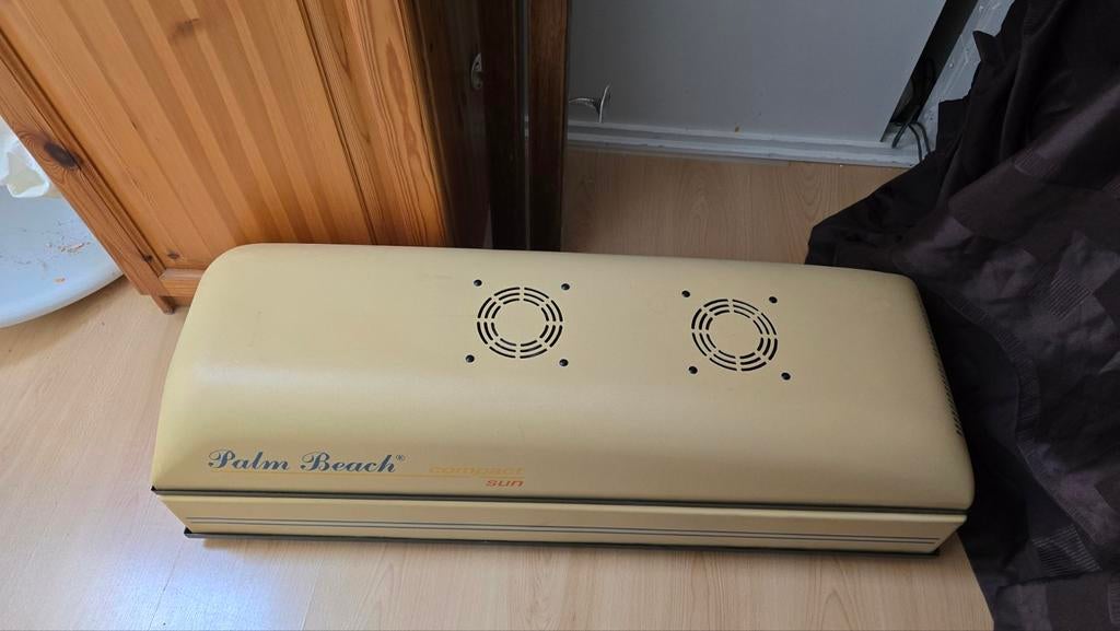 TEAB. Palm Beach Compact Sun draagbare zonnebank, Ophalen, Gebruikt, Zonnebank enkelzijdig, Minder dan 10 lampen
