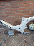 Keihard frame zonder kenteken, Ophalen, Frame