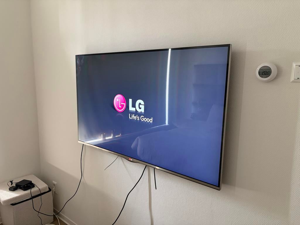 LG 55 inch TV met defect elektrabord, Audio, Tv en Foto, Televisies, Ophalen, LED, 50 Hz, Full HD (1080p)