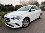 B-Klasse B200 2021.Dealer onderhouden!Nieuwe Turbo!AUT8!NAP, Automaat, Euro 6, Wit, Origineel Nederlands
