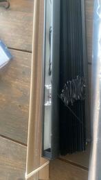 Aluminium smalle jaloezieën 60 br 159 hoog zwart, Huis en Inrichting, Stoffering | Gordijnen en Lamellen, Modern zwart aluminium