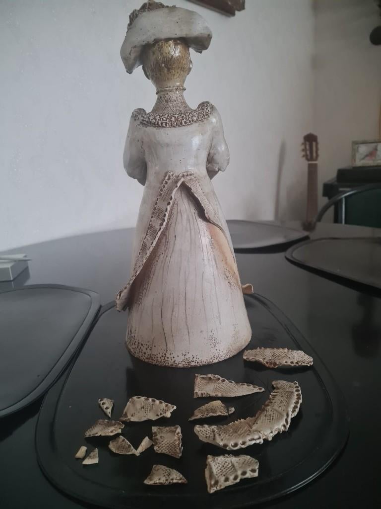 Keramist Elisabeth Gerst, Ophalen