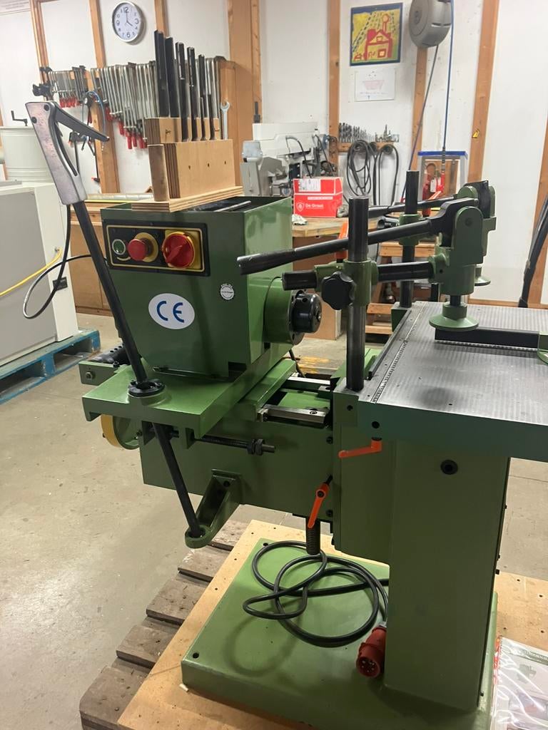 Langgatboormachine Gomad de Luxe, Ophalen, Zo goed als nieuw, Boormachine