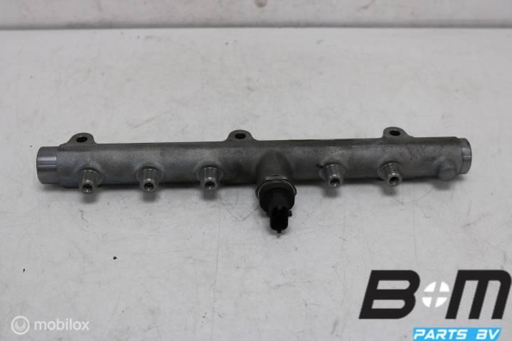 Brandstofverdeler Hyundai H300 0445214198, Gebruikt