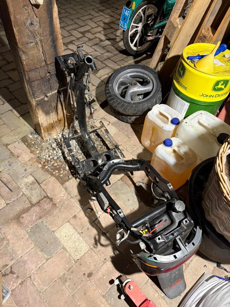 Zip type 2 brom met wok met veel onderdelen, Ophalen of Verzenden, Zo goed als nieuw, Piaggio