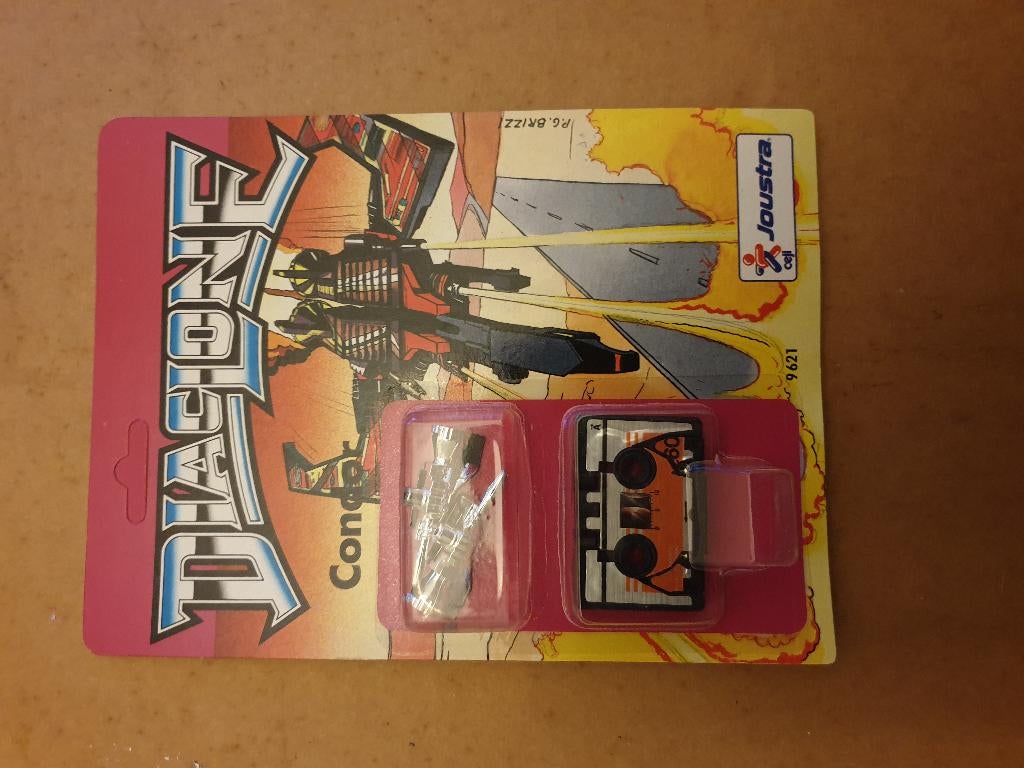 Joustra diaclone condor mosc unpunched transformers, Verzamelen, Transformers, Overige generaties, Ophalen of Verzenden, Zo goed als nieuw