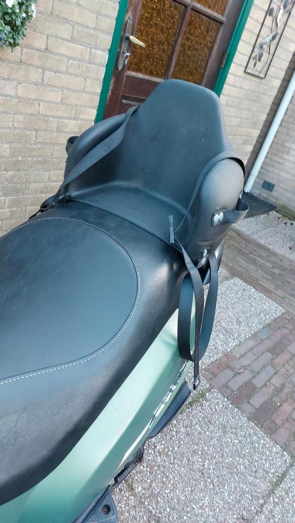 Kinderzitje voor de scooter, Fietsen en Brommers, Brommeronderdelen | Algemeen, Nieuw, Overige typen, Ophalen of Verzenden