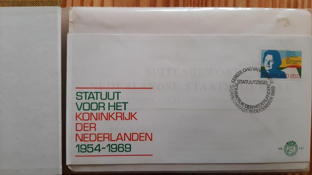 Eerste dag enveloppen eind jaren 60-jaren 70, Postzegels en Munten, Ophalen of Verzenden, Onbeschreven, Nederland