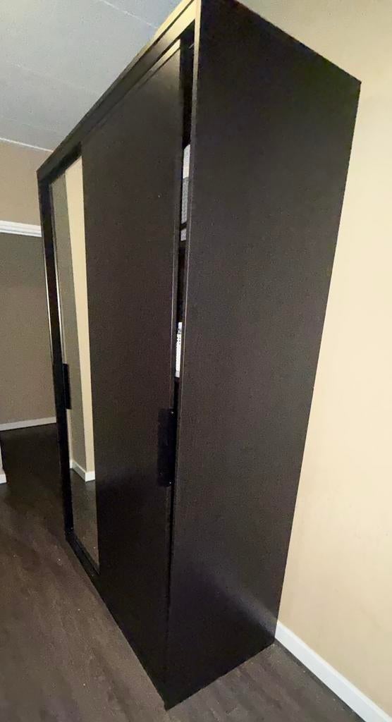 GRATIS!! Kledingkast DONKERBRUIN schuifdeur, Ophalen of Verzenden, Zo goed als nieuw, 50 tot 75 cm, 200 cm of meer