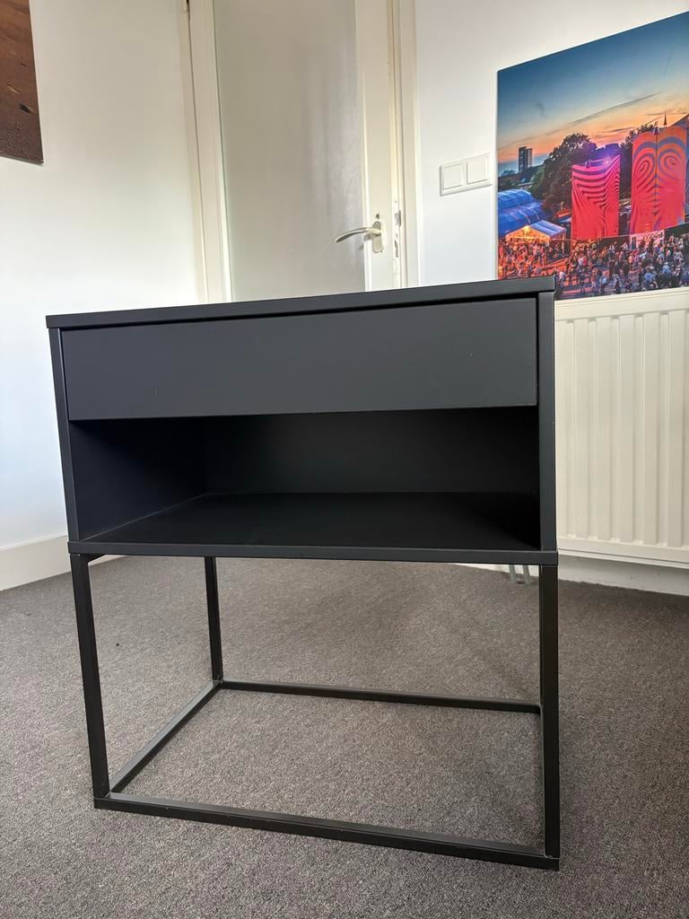 Ikea nachtkastjes zwart, Huis en Inrichting, Slaapkamer | Nachtkastjes, Ophalen, Gebruikt, Minder dan 45 cm, 55 tot 70 cm