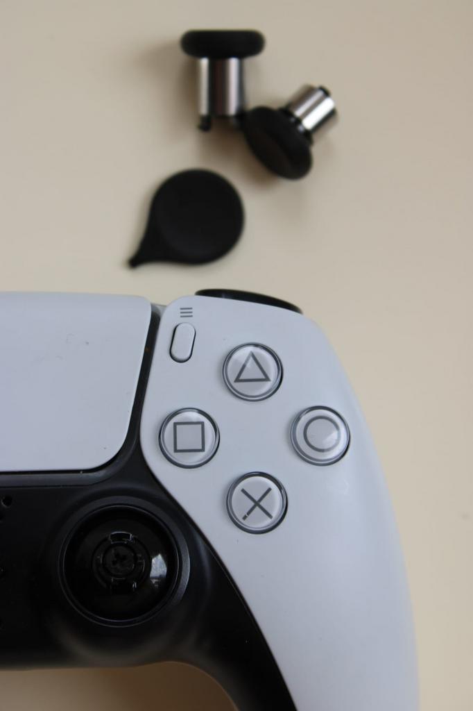PS5 PRO Controller GuliKit TMR | 720RECHTS| TMRLINKS, Ophalen of Verzenden, Zo goed als nieuw