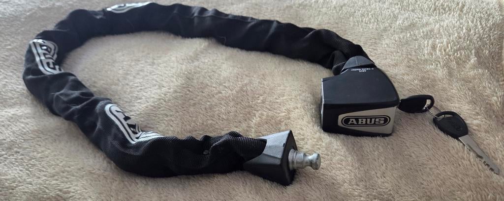 Art 2 ABUS 8900 fietsslot met 2 sleutels te koop!, Ophalen, Zo goed als nieuw, Kettingslot