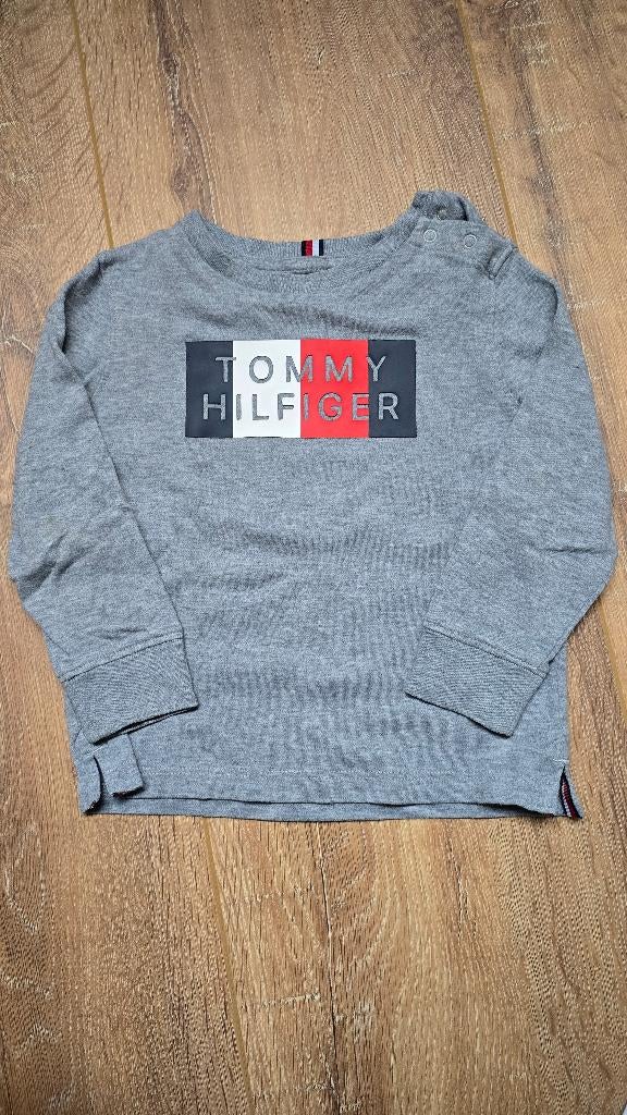 Tommy Hilfiger truitje maat 92, Kinderen en Baby's, Kinderkleding | Maat 92, Trui of Vest, Ophalen of Verzenden, Jongen, Tommy Hilfiger