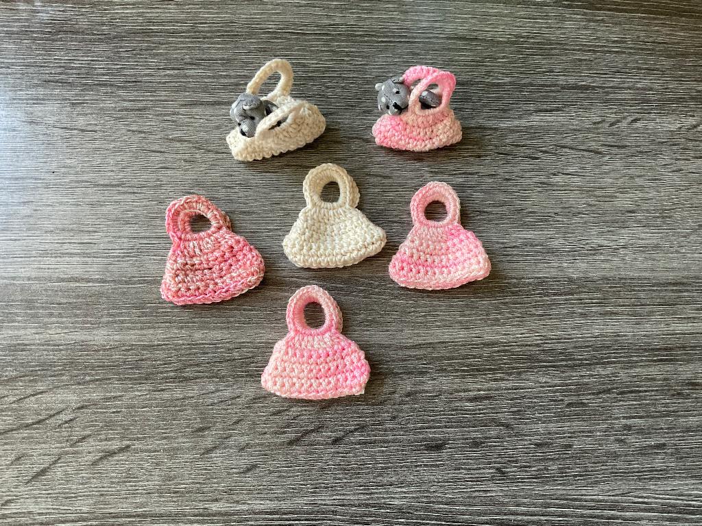 Leuke kleine tasjes voor beertjes en kleine popjes € 3, 00, Verzamelen, Poppen, Nieuw, Accessoires, Verzenden