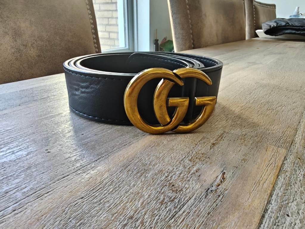 Gucci Riem met GG Gesp - Zwart Leer, Kleding | Dames, Riemen en Ceinturen, Heupriem, Ophalen of Verzenden, Gedragen, 3 tot 5 cm