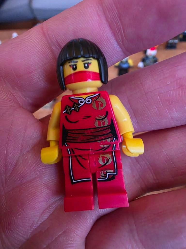LEGO Ninjago Nya Minifiguur - Rood Ninja Pak, Kinderen en Baby's, Speelgoed | Duplo en Lego, Gebruikt, Lego, Minifiguur, Inclusief minifiguren