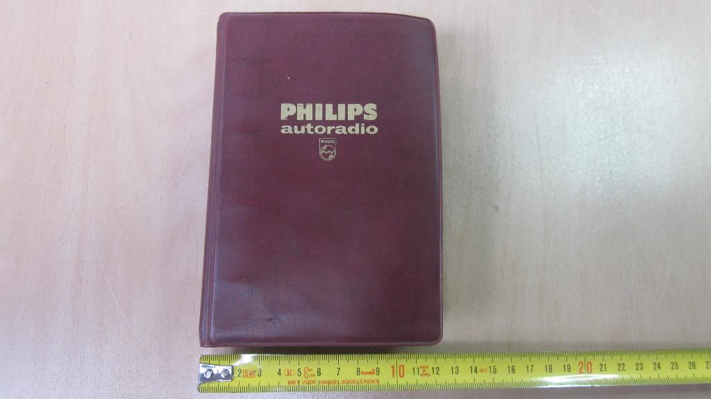 Philips Autoradio Manual Catalogus jaren zestig, Auto diversen, Ophalen of Verzenden