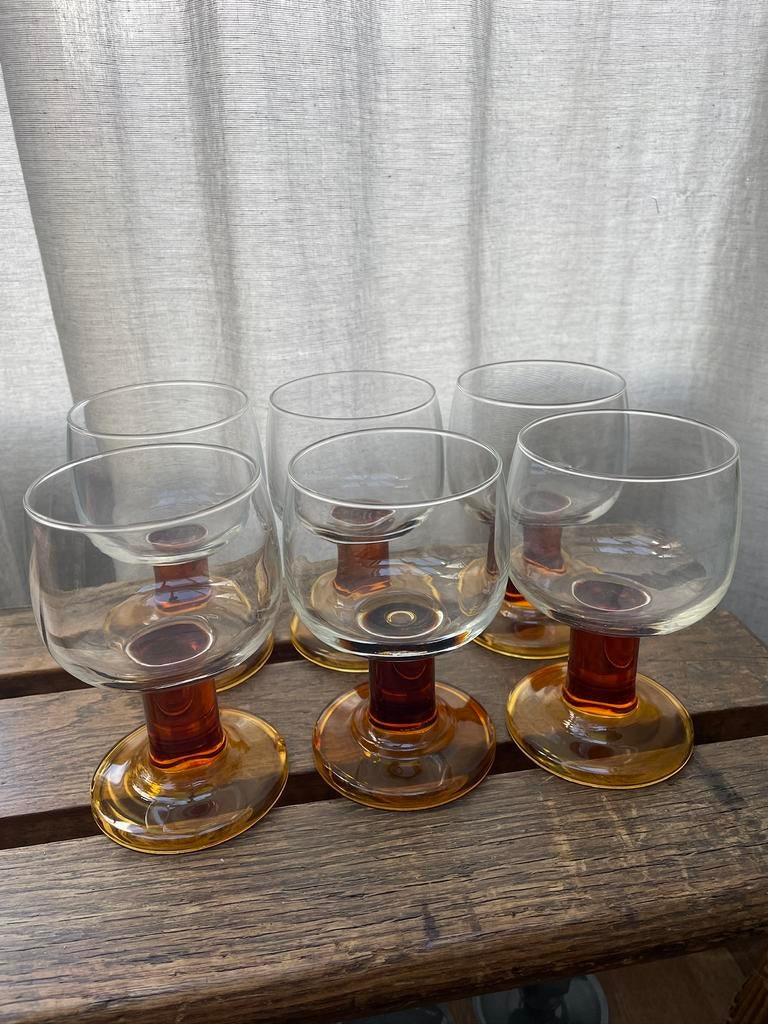 6 wijnglazen jaren 70, Glas of Glazen, Gebruikt, Ophalen of Verzenden, Glas