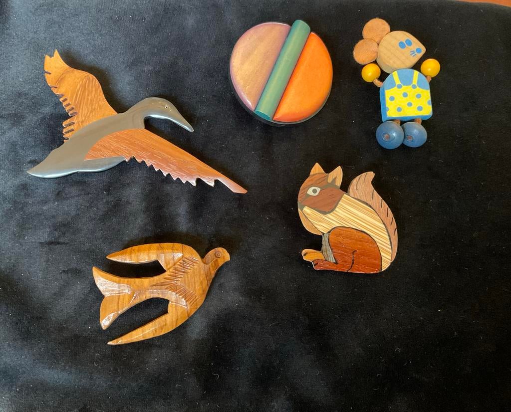 Vintage houten broches - Dieren en abstract (prijs per stuk), Sieraden, Tassen en Uiterlijk, Broches, Overige materialen, 4 tot 7 cm
