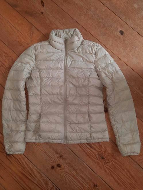 gouden beige jas bennetton XS, Kleding | Dames, Jassen | Winter, Zo goed als nieuw, Maat 34 (XS) of kleiner, Beige, Ophalen of Verzenden