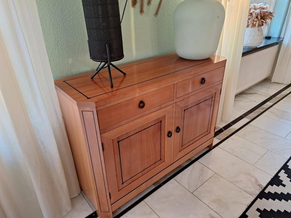 Handgemaakt kersenhouten dressoir kast met spiegel, Ophalen, 100 tot 150 cm, Zo goed als nieuw, Kersenhout