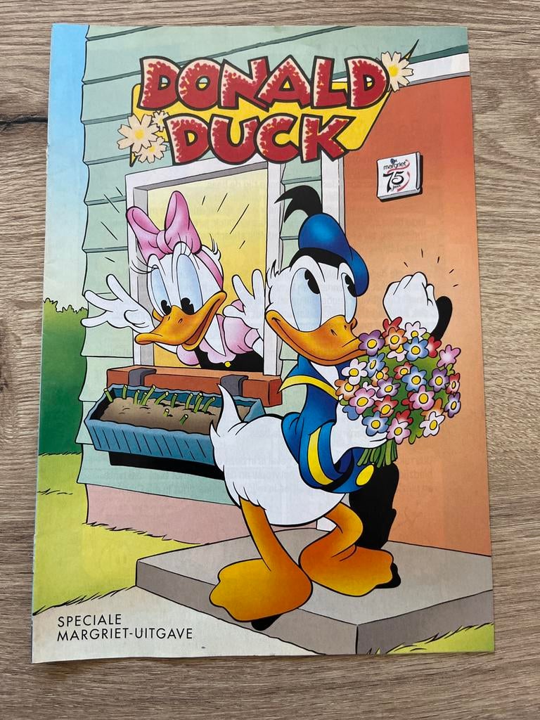 Donald Duck Speciale Margriet-uitgave, Eén stripboek, Ophalen of Verzenden, Zo goed als nieuw