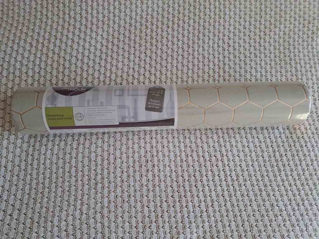 Decomode vliesbehang, hexagon taupe goud, 1 rol, Huis en Inrichting, Stoffering | Behang, Beige, minder dan 10 m², Ophalen of Verzenden