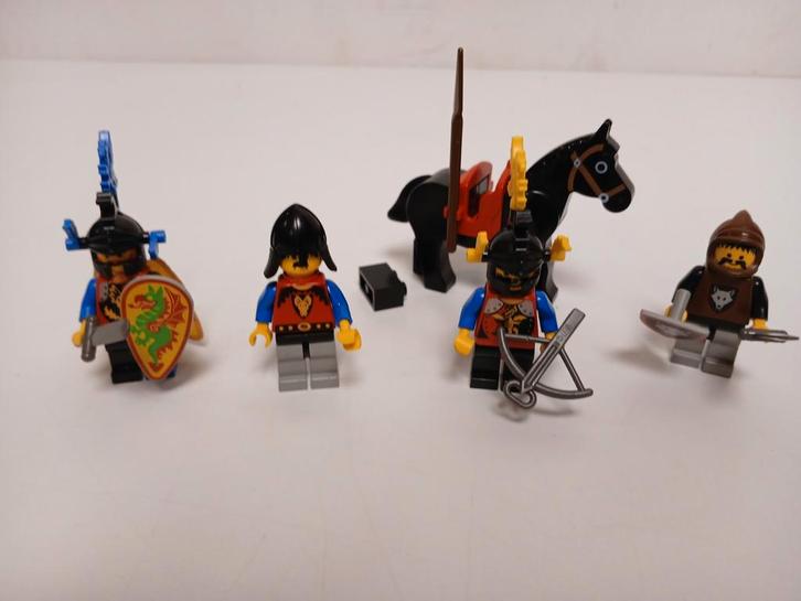 Lego 6105 medieval knights, Kinderen en Baby's, Speelgoed | Duplo en Lego, Zo goed als nieuw, Ophalen of Verzenden
