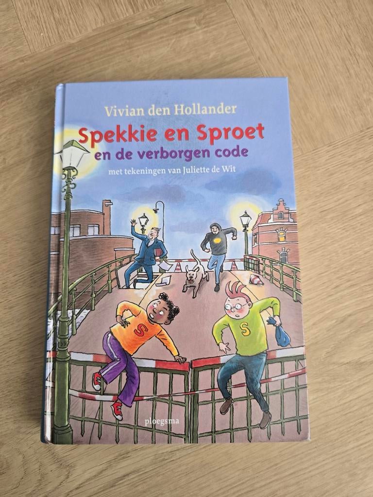 Spekkie en Sproet en de verborgen code, Ophalen of Verzenden, Gelezen, Vivian den Hollander, Non-fictie