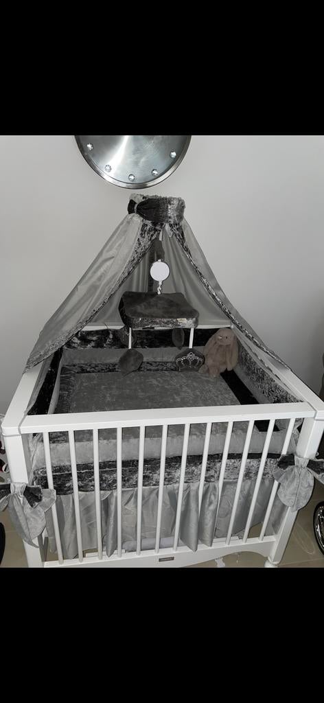 Bobita box met royal baby aankleding, Ophalen, Zo goed als nieuw, Overige typen