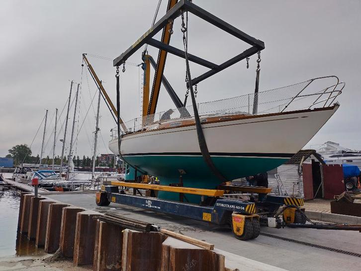 Hallberg Rassy Mistral 33, Watersport en Boten, Kajuitzeilboten en Zeiljachten, Gebruikt, Tourjacht of Cruiser, Polyester, 9 tot 12 meter