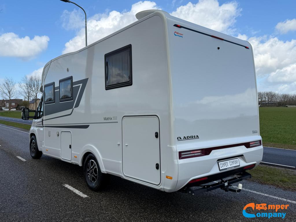 Adria Matrix 650 DC Queensbed / Face to face / Vol opties!, Automaat, Ringverwarming, Fiat, 7 tot 8 meter