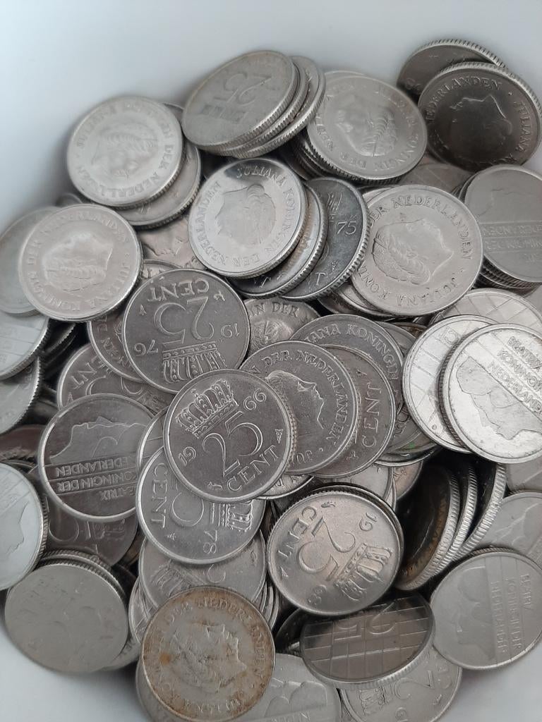 Kilo kwartjes: Nederlandse 25 cent munten, Postzegels en Munten, Ophalen of Verzenden, Koningin Juliana, 25 cent, Losse munt