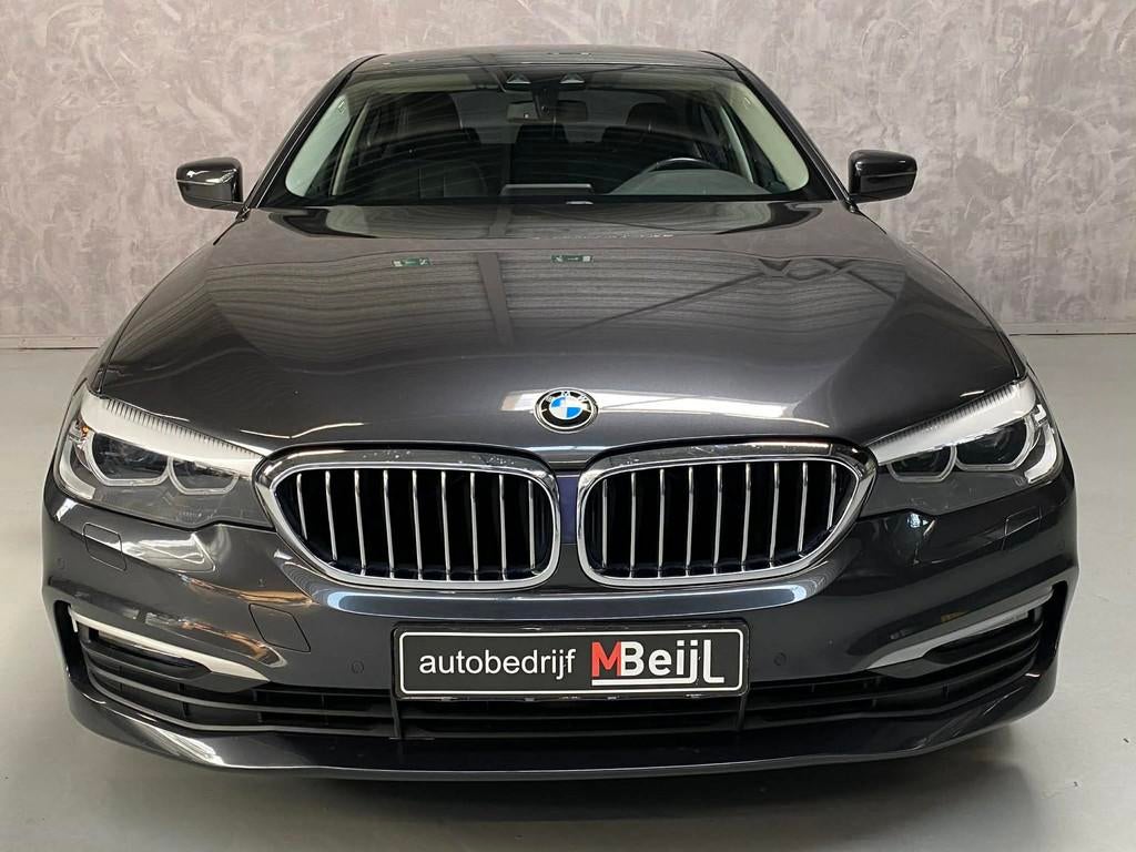 BMW 5-serie 520i Executive /Led /Trekhaak /Leder, Automaat, Achterwielaandrijving, Gebruikt, Euro 6