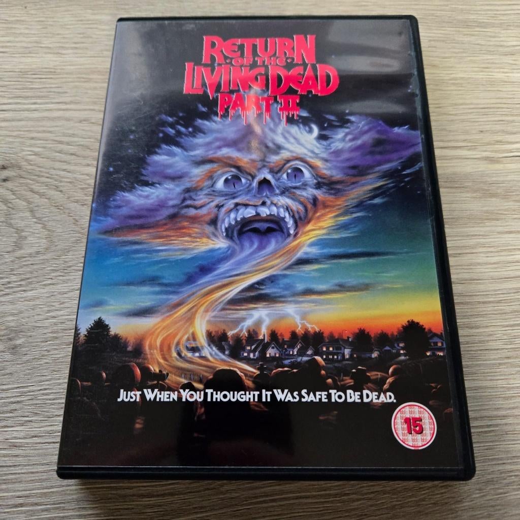 Return of the Living Dead Part 2 (4 HALEN = 3 BETALEN), Alle leeftijden, Ophalen of Verzenden, Zo goed als nieuw