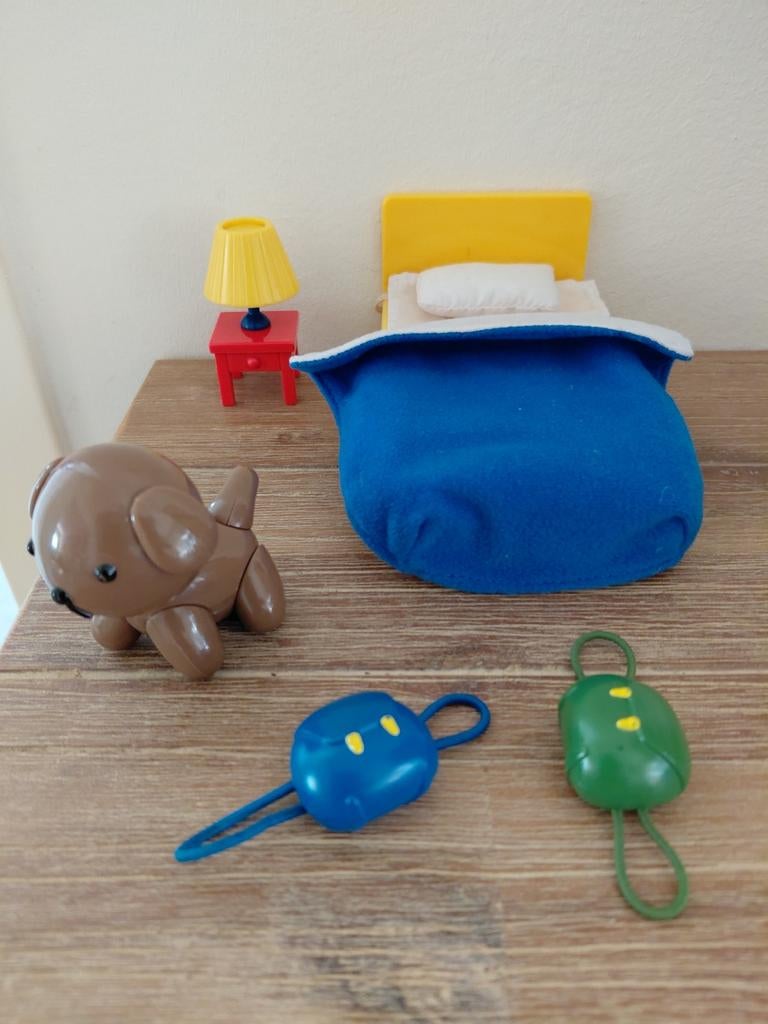 Snuffie hond van Nijntje, + slaapkamer en rugzakjes., Kinderen en Baby's, Speelgoed | Poppenhuizen, Ophalen of Verzenden