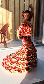 Spaanse danseres met castagnetten, Ophalen, Zo goed als nieuw