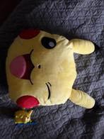 Pokemon Pikachu kussen en popje, Ophalen of Verzenden, Zo goed als nieuw, Overige typen