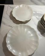 Serviesset 14 - delig, Ophalen, Overige materialen, Zo goed als nieuw, Bord(en)