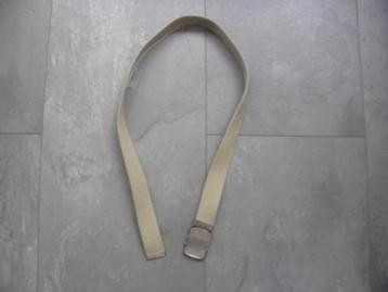Zandkleurige riem, 89 cm(qwe) beschikbaar voor biedingen