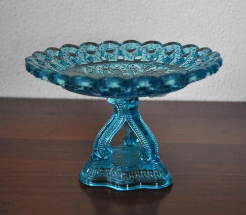 Antiek KLEIN Victoriaans Pedestal Cakeschaal Azuurblauw Glas, Antiek en Kunst, Antiek | Glas en Kristal, Ophalen