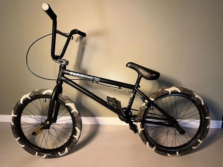 BMX Black 20.5 Radio Bikes Darko Freestyle, Fietsen en Brommers, Fietsen | Crossfietsen en BMX, Zo goed als nieuw, 20 tot 24 inch
