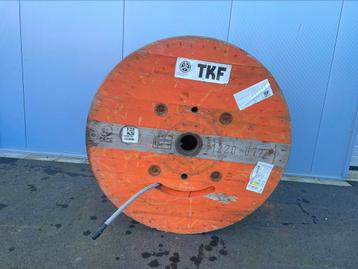 Haspelrol met circa 20 meter grondkabel beschikbaar voor biedingen
