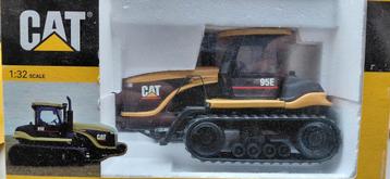 Caterpillar 1:32 Rups tractor  nog nieuw in doos  1/32  beschikbaar voor biedingen