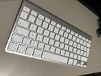 Apple wireless keyboard, Computers en Software, Toetsenborden, Ophalen, Zo goed als nieuw, Draadloos, Qwerty
