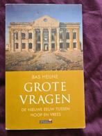 Bas Heijne - Grote vragen, Boeken, Essays, Columns en Interviews, Gelezen, Ophalen of Verzenden, Bas Heijne