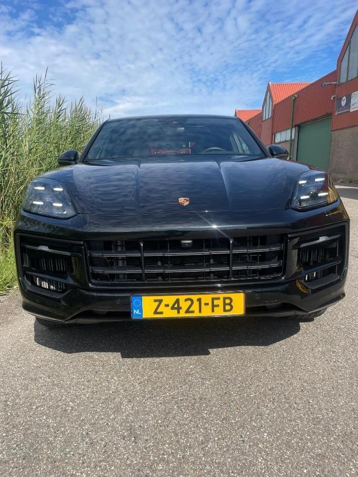Nw.model Porsche Cayenne coupé E-hybrid 2024 INCL BTW!!, Auto's, Porsche, Particulier, Cayenne, 360° camera, ABS, Achteruitrijcamera