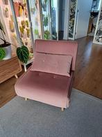 Made. com Haru Slaapfauteuil - Lichtroze, Huis en Inrichting, Ophalen, Zo goed als nieuw, Eenpersoons, Overige kleuren
