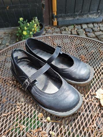 Dr martens mary janes 2 paar beschikbaar voor biedingen