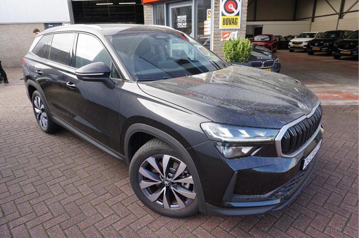 Skoda Kodiaq 1.5 TSI MHEV Selection 7-P Automaat (bj 2024), Auto's, Skoda, Bedrijf, Te koop, Kodiaq, ABS, Achteruitrijcamera, Adaptive Cruise Control